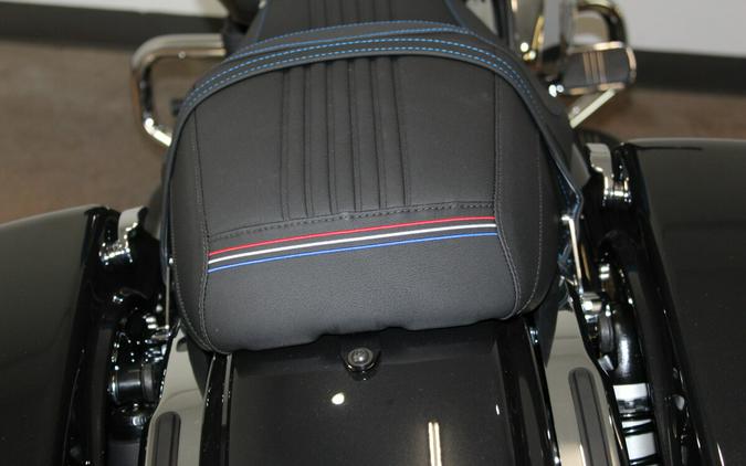 2026 Harley-Davidson® Street Glide® Midnight Ember