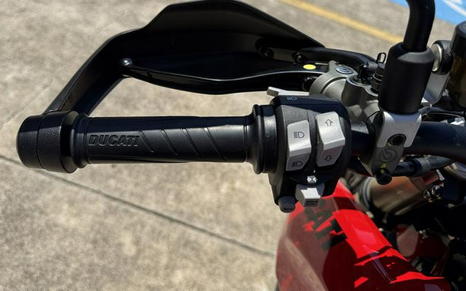 2025 Ducati Hypermotard 698 Mono Ducati Red