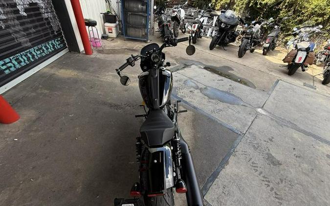 2025 Indian Motorcycle® Sport Scout® Black Metallic