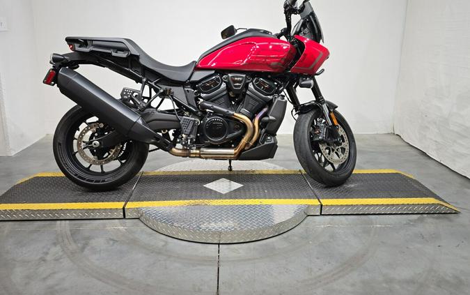 RA1250ST 2025 Pan America® 1250 ST