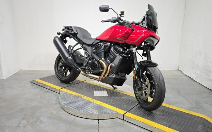 RA1250ST 2025 Pan America® 1250 ST