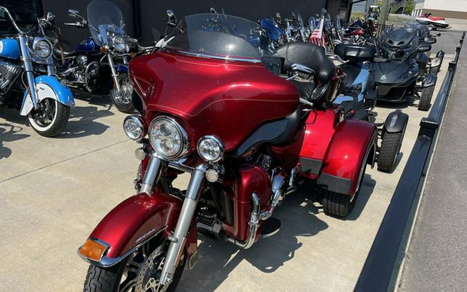 2013 Harley-Davidson Trike FLHTCUTG - Tri Glide Ultra Classic