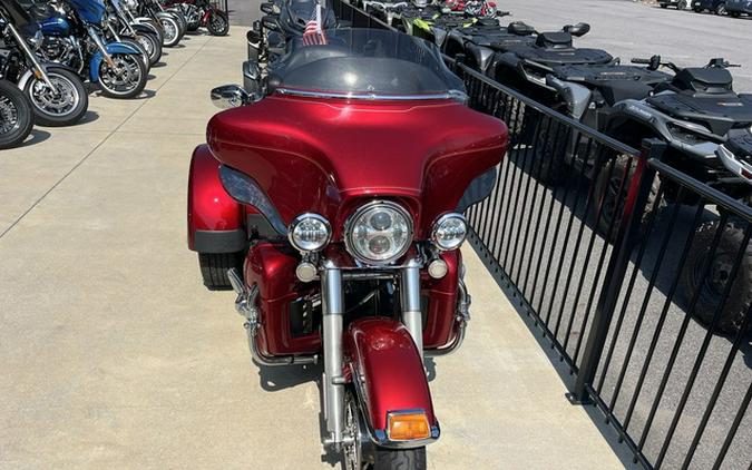 2013 Harley-Davidson Trike FLHTCUTG - Tri Glide Ultra Classic