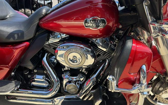 2013 Harley-Davidson Trike FLHTCUTG - Tri Glide Ultra Classic