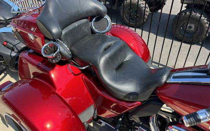 2013 Harley-Davidson Trike FLHTCUTG - Tri Glide Ultra Classic