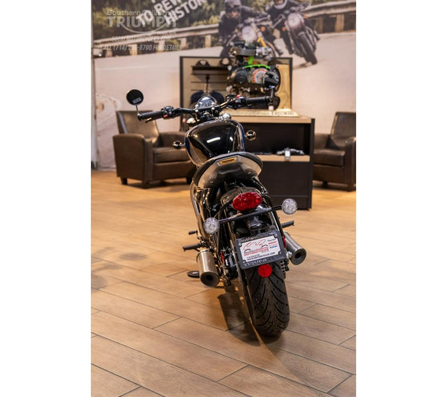 2026 Triumph Bonneville Bobber Interstellar Blue