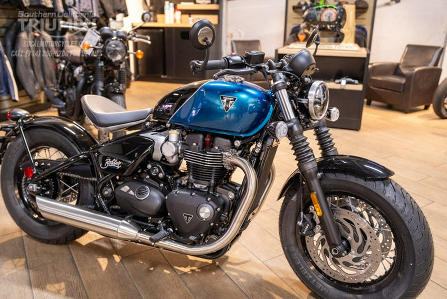 2026 Triumph Bonneville Bobber Interstellar Blue