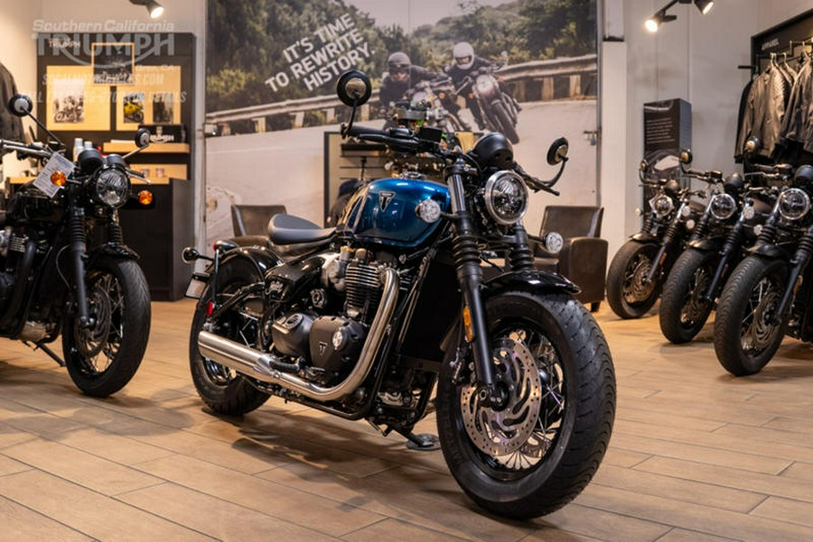 2026 Triumph Bonneville Bobber Interstellar Blue
