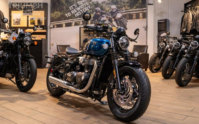 2026 Triumph Bonneville Bobber Interstellar Blue