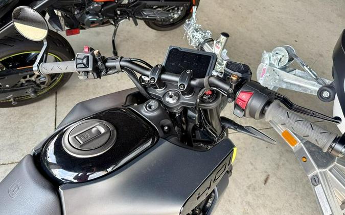 2024 Husqvarna® Svartpilen 401