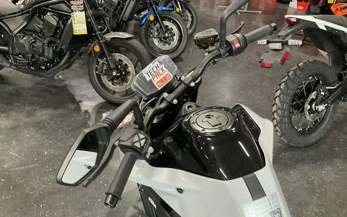 2024 KTM Duke 790