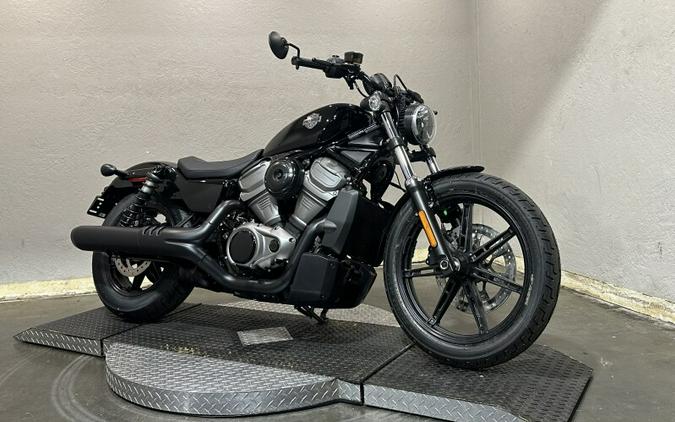 2024 Harley-Davidson Nightster™ Vivid Black