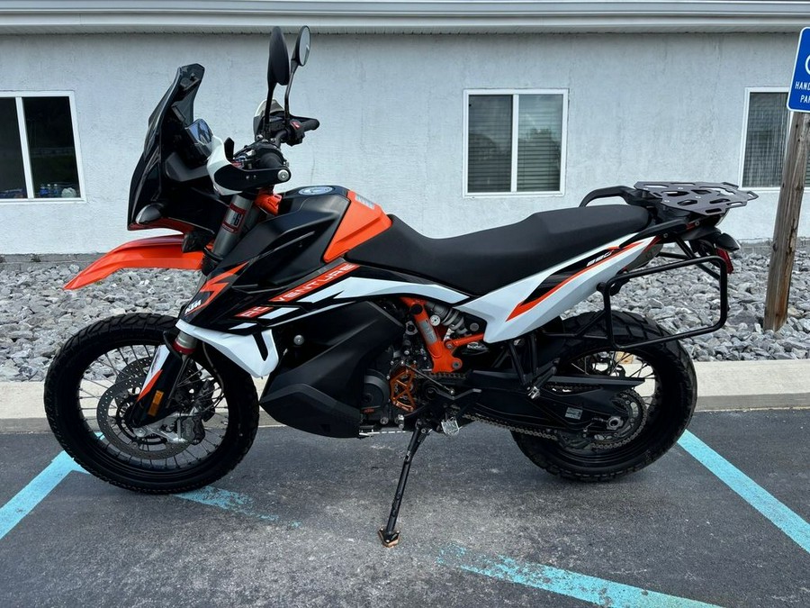 2022 KTM 890 Adventure R