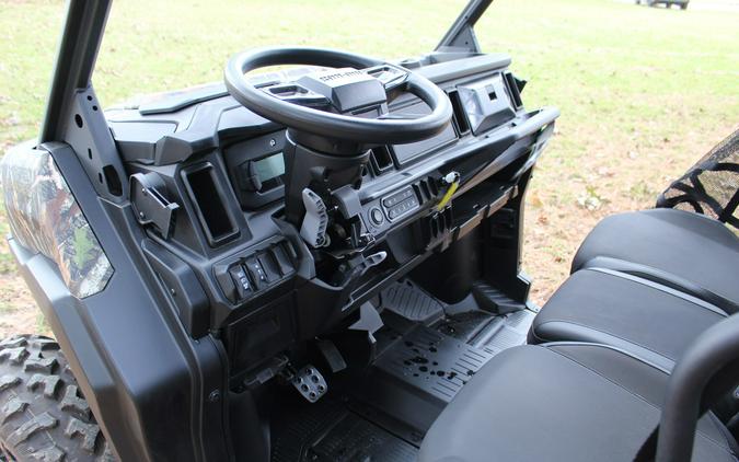2026 Can-Am DEFENDER MAX XT HD11