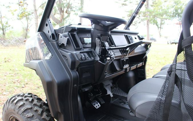 2026 Can-Am DEFENDER MAX XT HD11