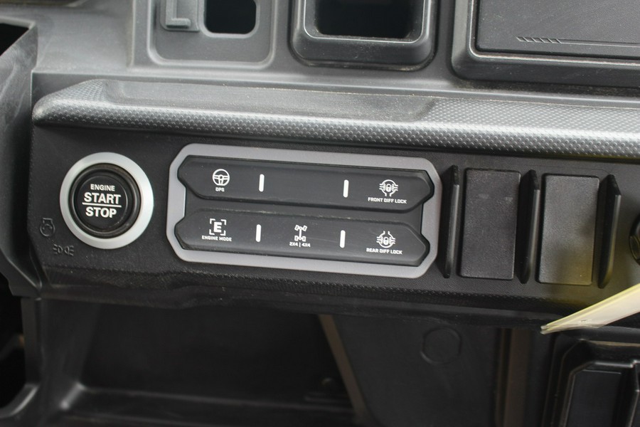 2026 Can-Am DEFENDER MAX XT HD11