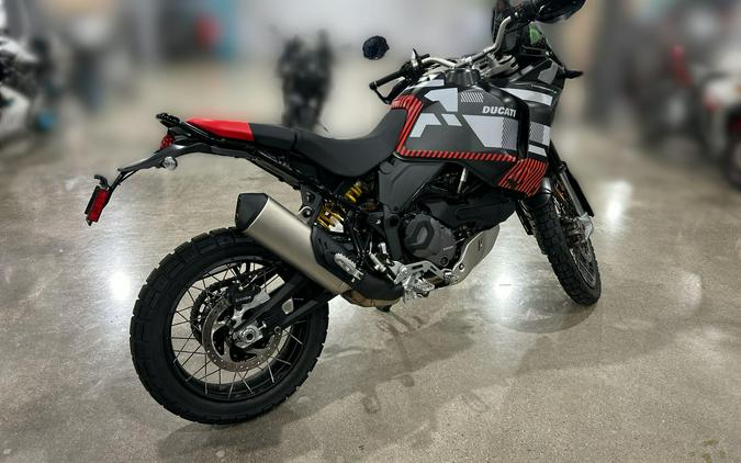 2024 Ducati DESERT X