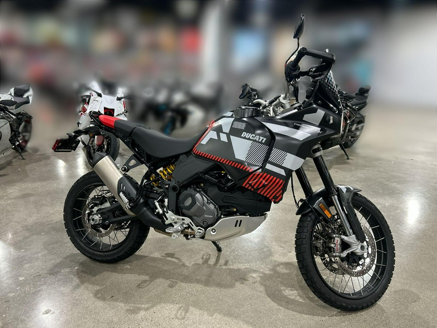 2024 Ducati DESERT X