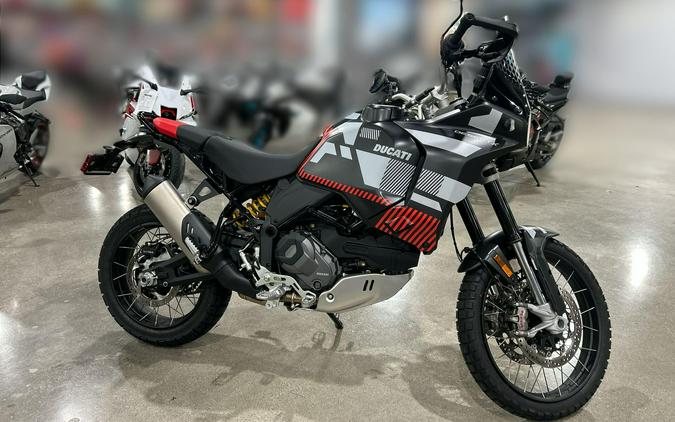 2024 Ducati DESERT X