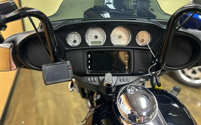 FLHX 2017 Street Glide®