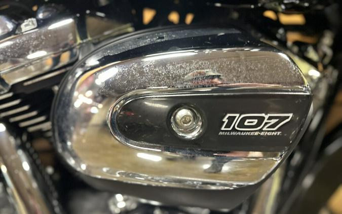 FLHX 2017 Street Glide®