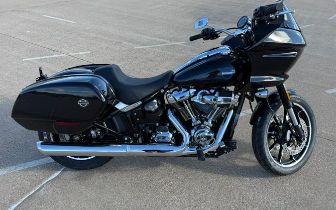 2026 Harley-Davidson® Low Rider® ST Vivid Black - Chrome