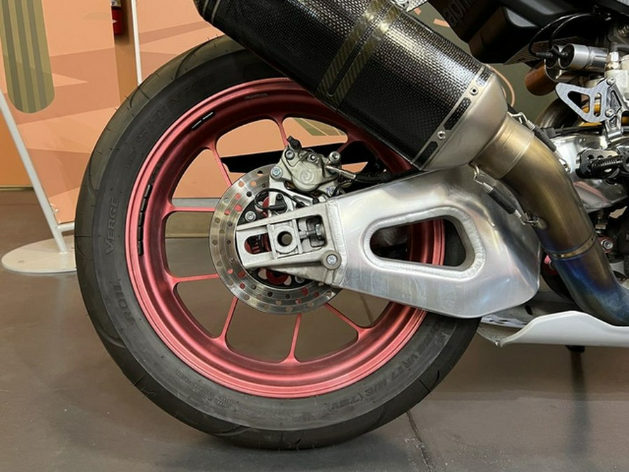 2023 Aprilia RSV4 Factory 1100