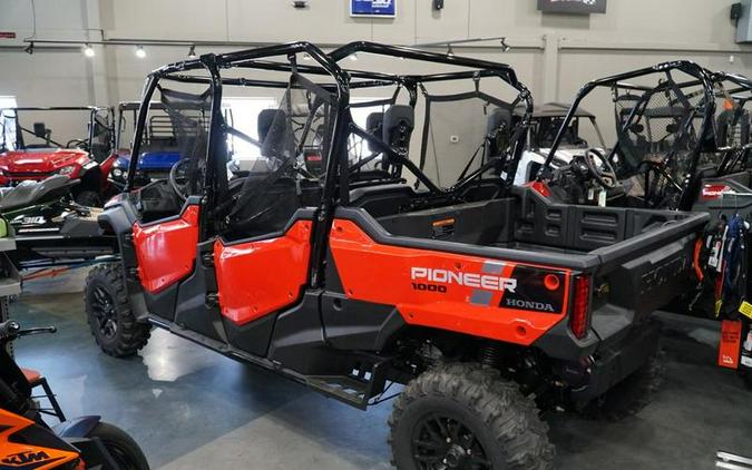 2023 Honda® Pioneer 1000-6 Deluxe Crew