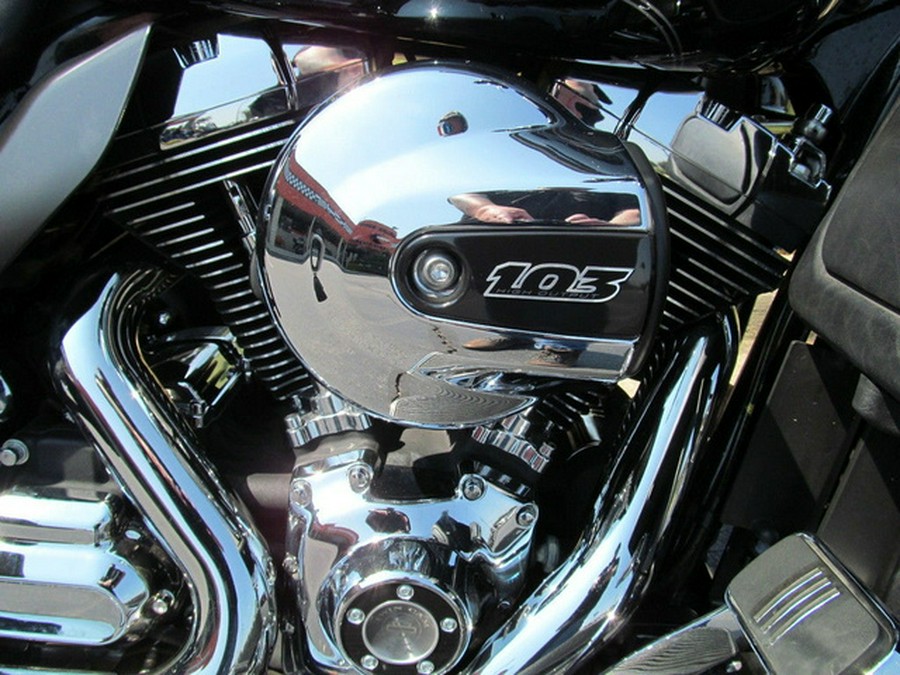 2015 Harley-Davidson FLHTCU - Electra Glide Ultra Classic