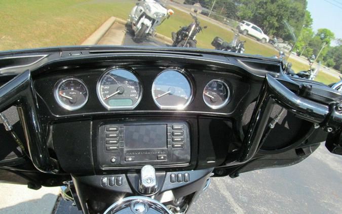 2015 Harley-Davidson FLHTCU - Electra Glide Ultra Classic