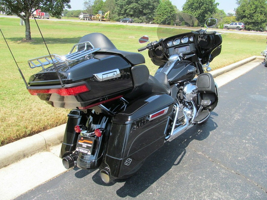 2015 Harley-Davidson FLHTCU - Electra Glide Ultra Classic