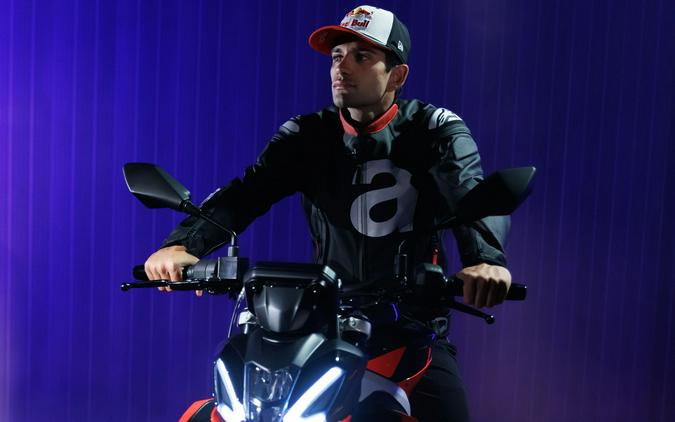 2026 Aprilia Tuono 457