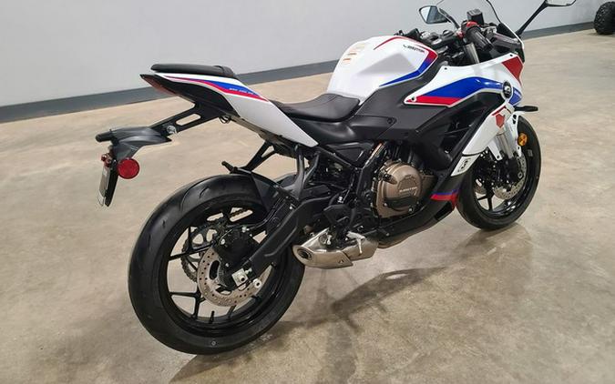 2023 QJMOTOR SRK 400RR(QJ400GS-J)