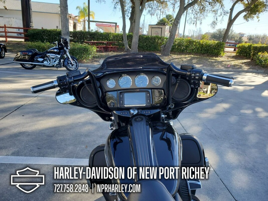 2015 Harley-Davidson® CVO™ Street Glide®