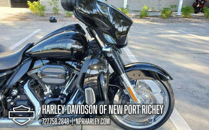 2015 Harley-Davidson® CVO™ Street Glide®