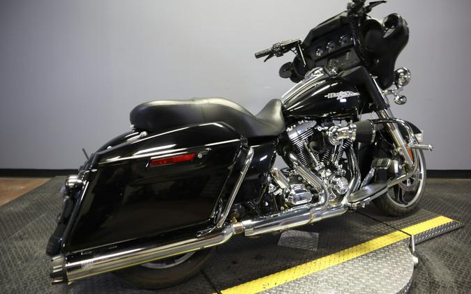 2014 Harley-Davidson Street Glide FLHX