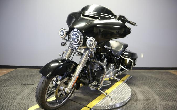 2014 Harley-Davidson Street Glide FLHX