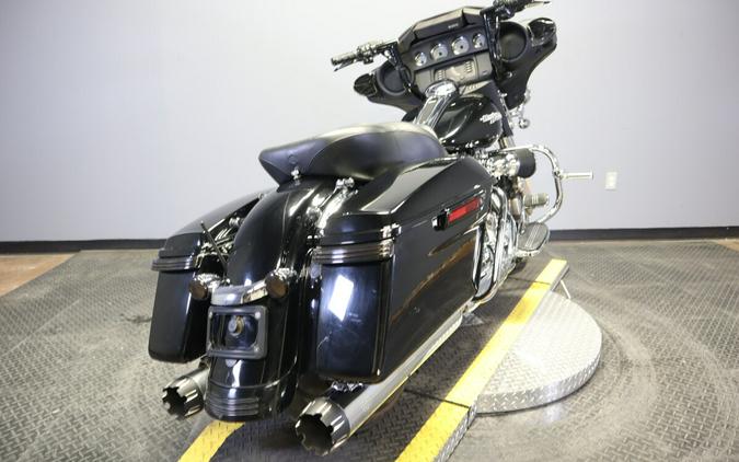 2014 Harley-Davidson Street Glide FLHX