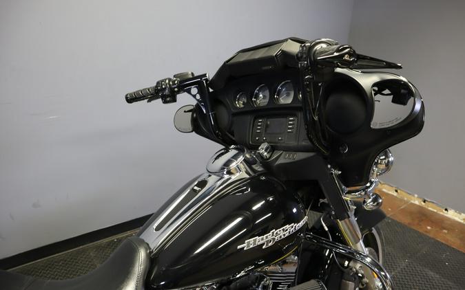 2014 Harley-Davidson Street Glide FLHX