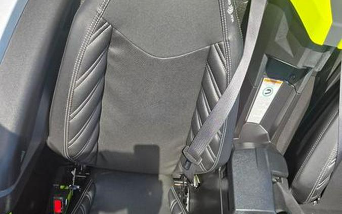 2023 Polaris Slingshot® Slingshot® R Lime Dream (Manual)