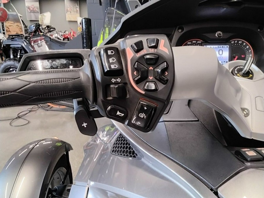 2012 Can-Am Spyder Roadster RT-Limited