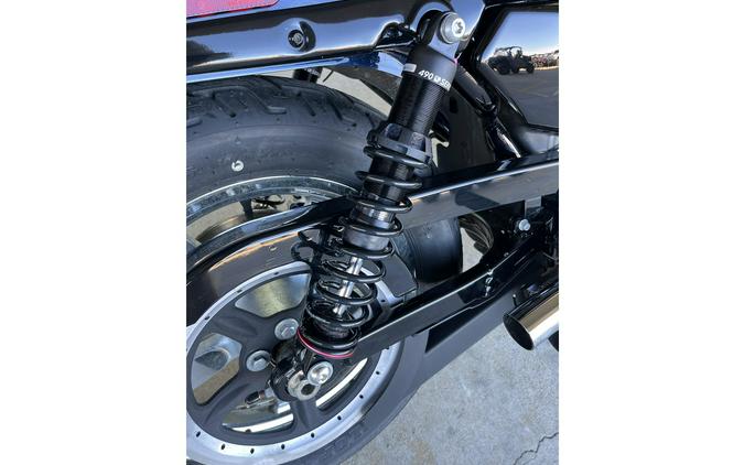 2013 Harley-Davidson® XL1200C 1200 Custom