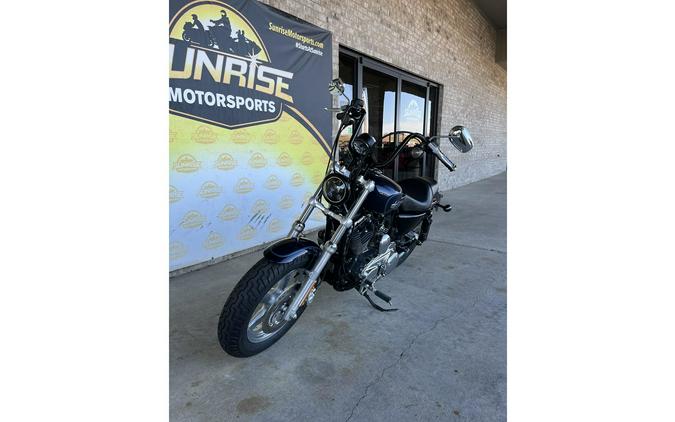 2013 Harley-Davidson® XL1200C 1200 Custom