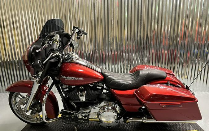 2018 Harley-Davidson FLHX - Street Glide