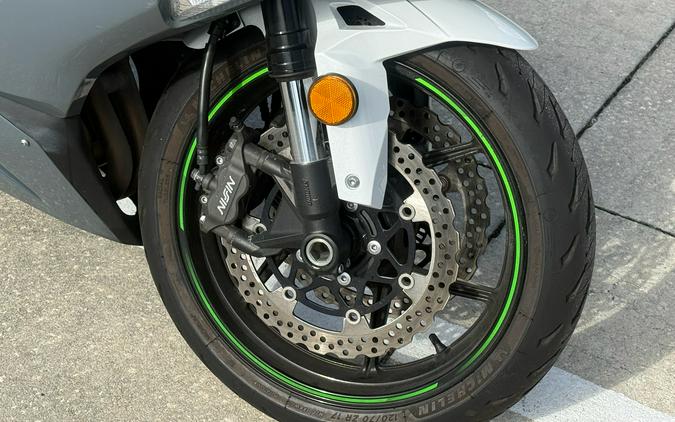 2021 Kawasaki Ninja ZX-6R ABS KRT Edition