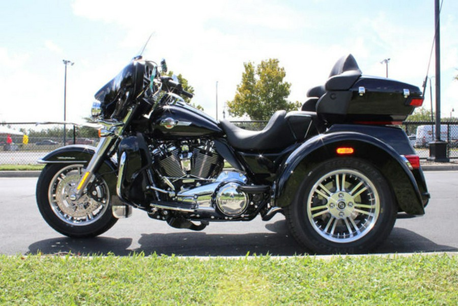 2024 Harley-Davidson Trike FLHTCUTG - Tri Glide Ultra