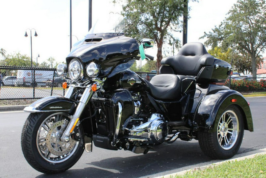 2024 Harley-Davidson Trike FLHTCUTG - Tri Glide Ultra