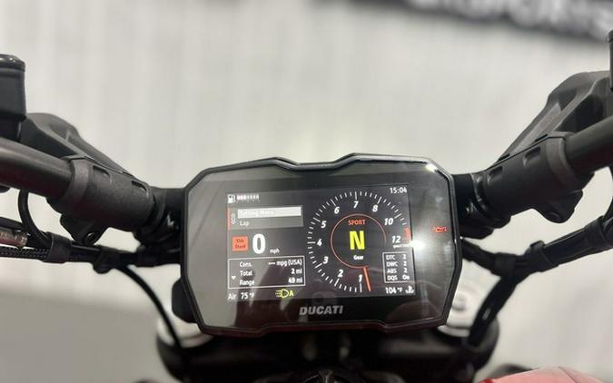 2025 DUCATI Diavel V4 Ducati Red