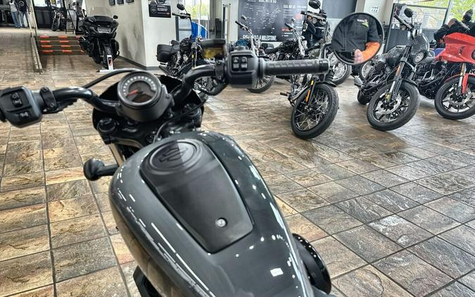 2022 Harley-Davidson® Nightster™ Gunship Gray