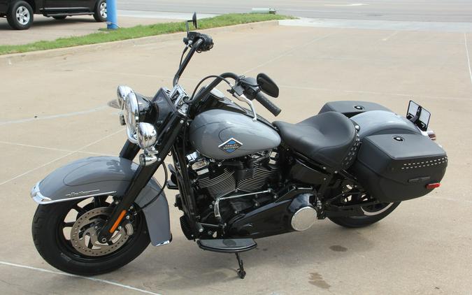 2026 Harley-Davidson Heritage Classic Solo Model